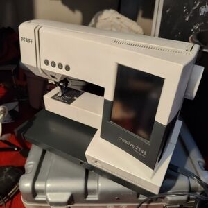 PFAFF Creative 2144 Sewing Machine in White and Gray